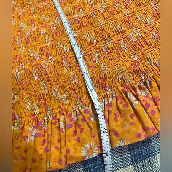 WAYF Smocked Ruffle Hem Top, Orange Yellow Floral Print 100% Cotton, Size Medium - Picture 10 of 12